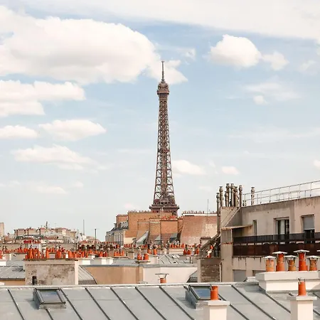 Luxe Sous Les Toits Vue Tour Eiffel - 1bdr-4p *