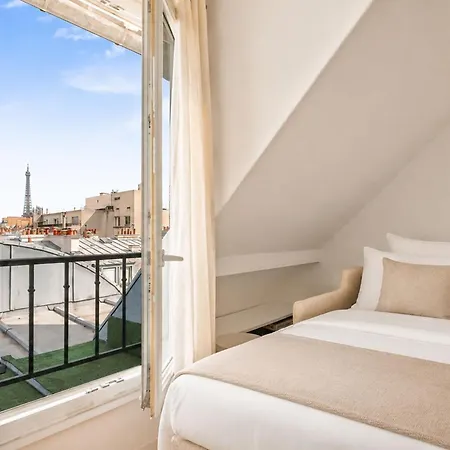 Luxe Sous Les Toits Vue Tour Eiffel - 1bdr-4p דירה *