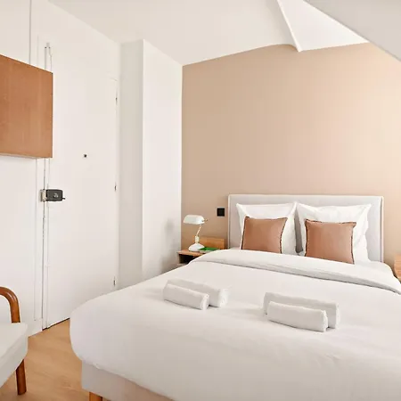 Luxe Sous Les Toits Vue Tour Eiffel - 1bdr-4p Apartmán *