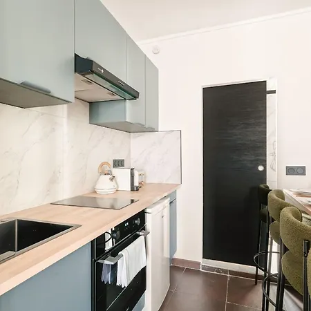 Luxe Sous Les Toits Vue Tour Eiffel - 1bdr-4p Apartmán Paříž