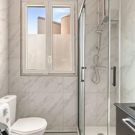 Luxe Sous Les Toits Vue Tour Eiffel - 1bdr-4p דירה